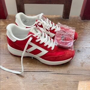Red and White Sneakers Le Tigre